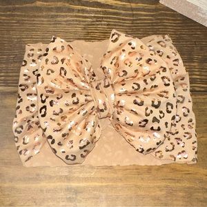 Baby headwrap.